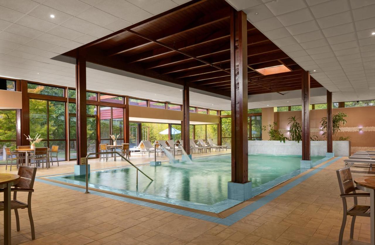 Hotel Center Parcs Les Bois Francs Verneuil d'Avre et d'Iton Esterno foto